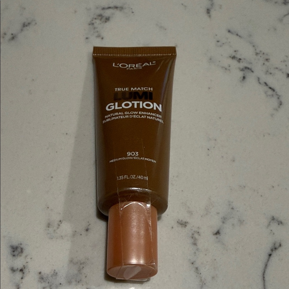 $5/$25 Beauty Bundle
L'Oreal True Match Lumi Glotion - Medium Glow 903